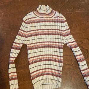 never worn medium long sleeve